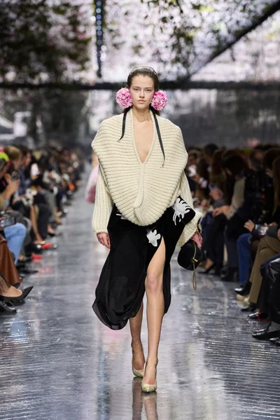 Look 43